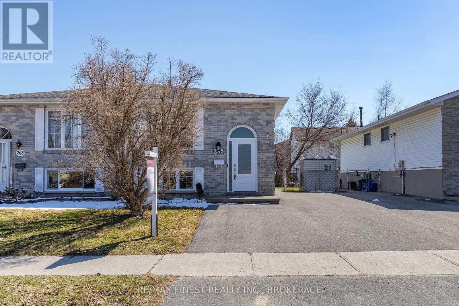 295 Owens Crescent, Kingston, Ontario  K7M 8G9 - Photo 3 - X13148672