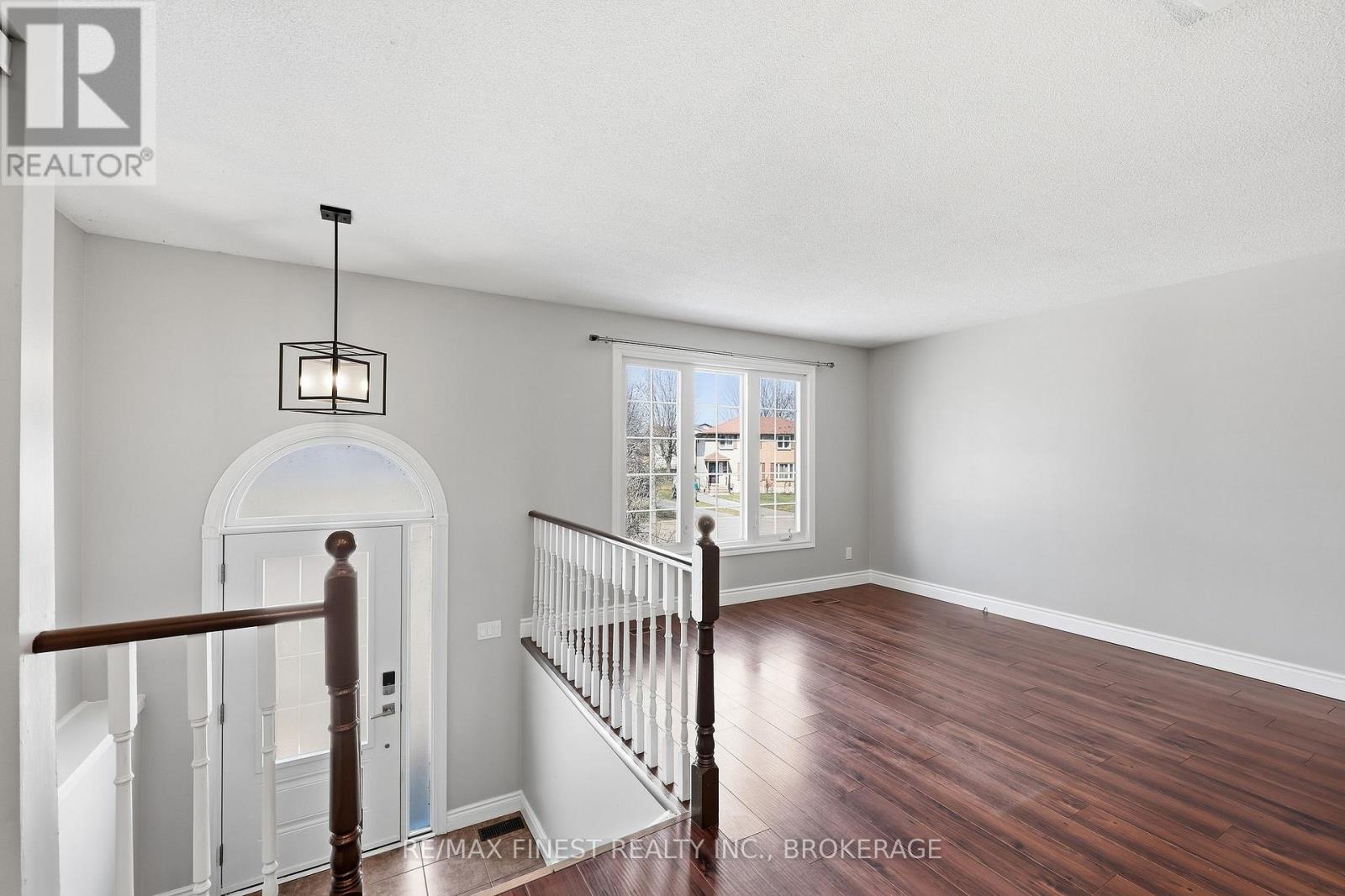 295 Owens Crescent, Kingston, Ontario  K7M 8G9 - Photo 6 - X13148672