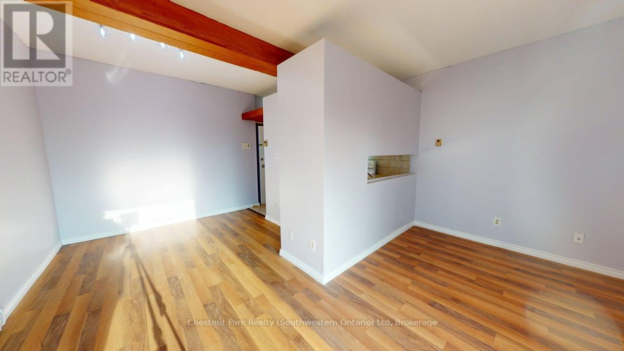 101 - 97 Farquhar Street, Guelph, Ontario  N1H 3N4 - Photo 3 - X13148732