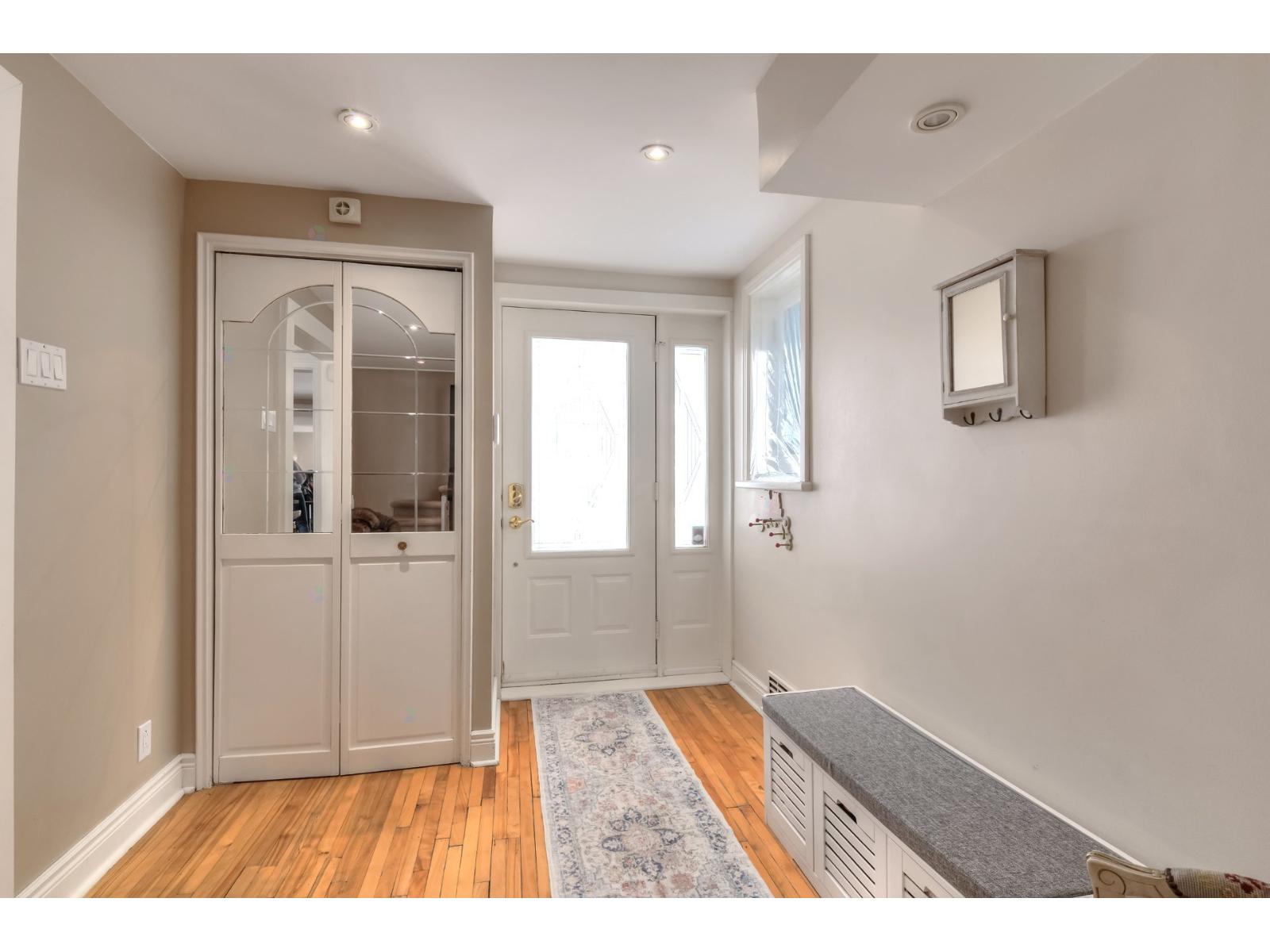 29 Av. Elmwood Senneville Quebec Canada H9X1T6 5