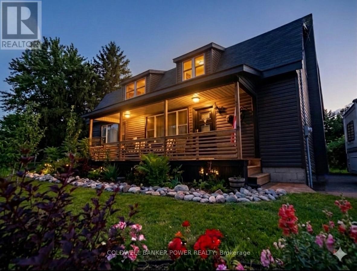 32 Ann Street, Lambton Shores, Ontario  N0M 1B0 - Photo 4 - X13148710