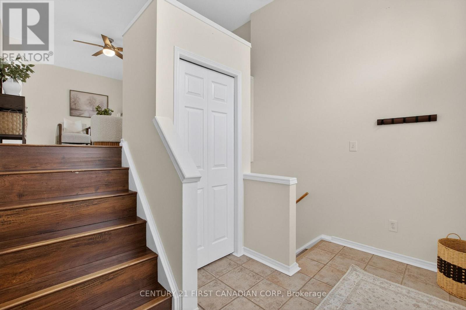 1379 Aspenridge Crescent, London East, Ontario N5Y 5P1 - Photo 5 - X13148716