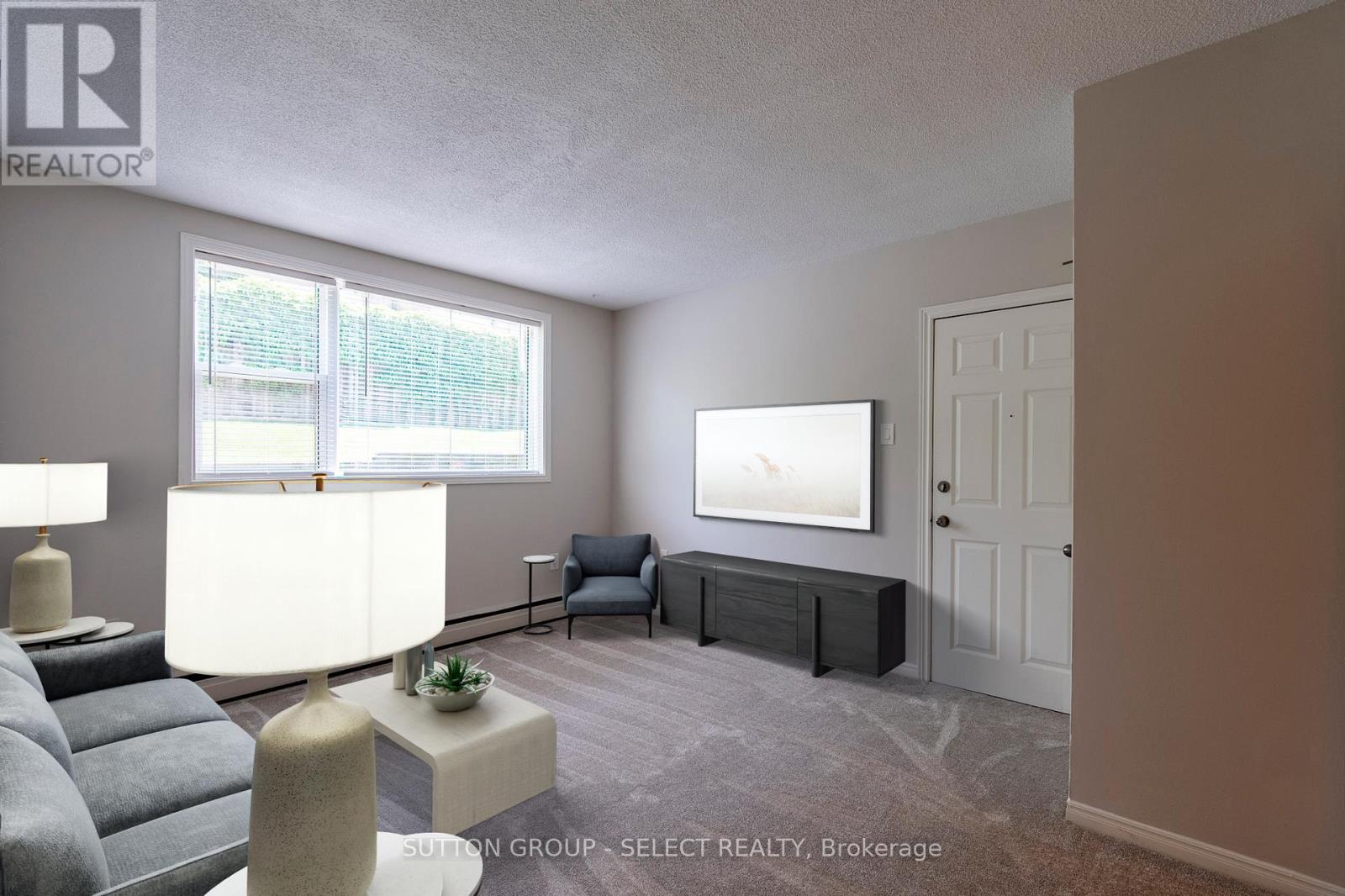 2 - 101 Cartwright Street, London East, Ontario  N6B 2W6 - Photo 2 - X13148824