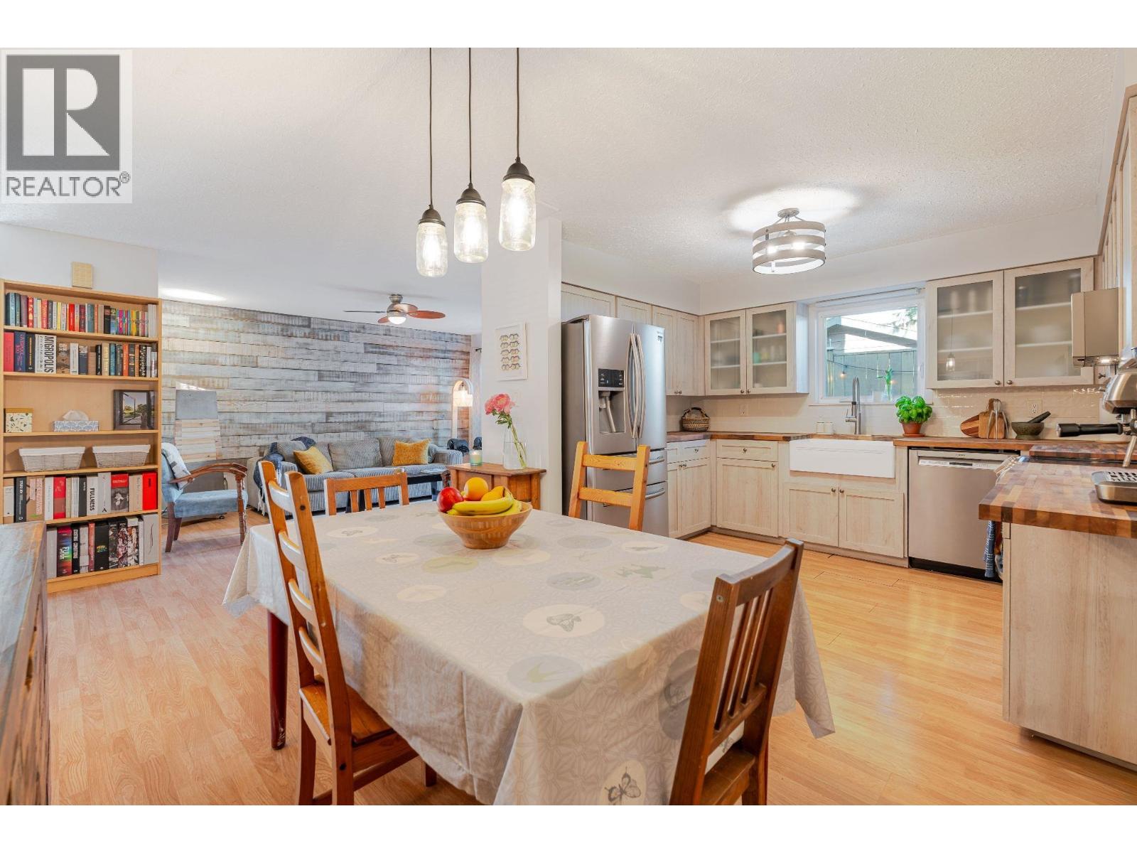 9 39752 Government Road, Squamish, British Columbia  V8B 0G3 - Photo 2 - R3125498