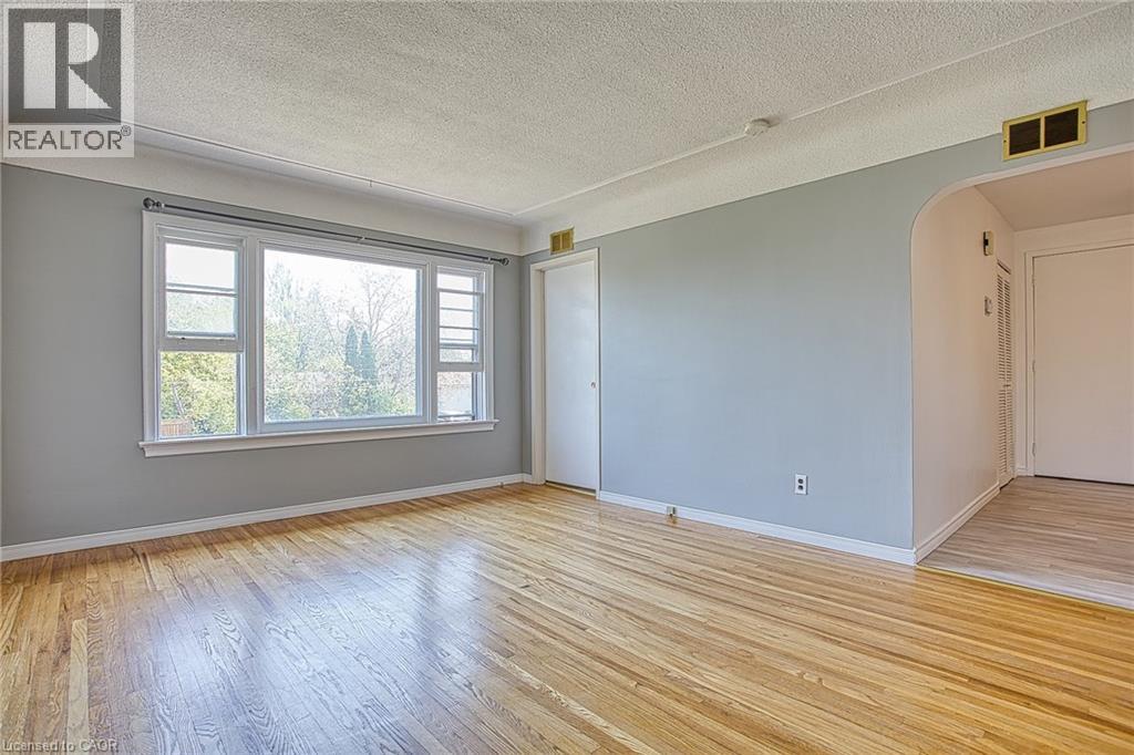 39 Chester Road, Stoney Creek, Ontario  L8E 1X8 - Photo 18 - 40830844