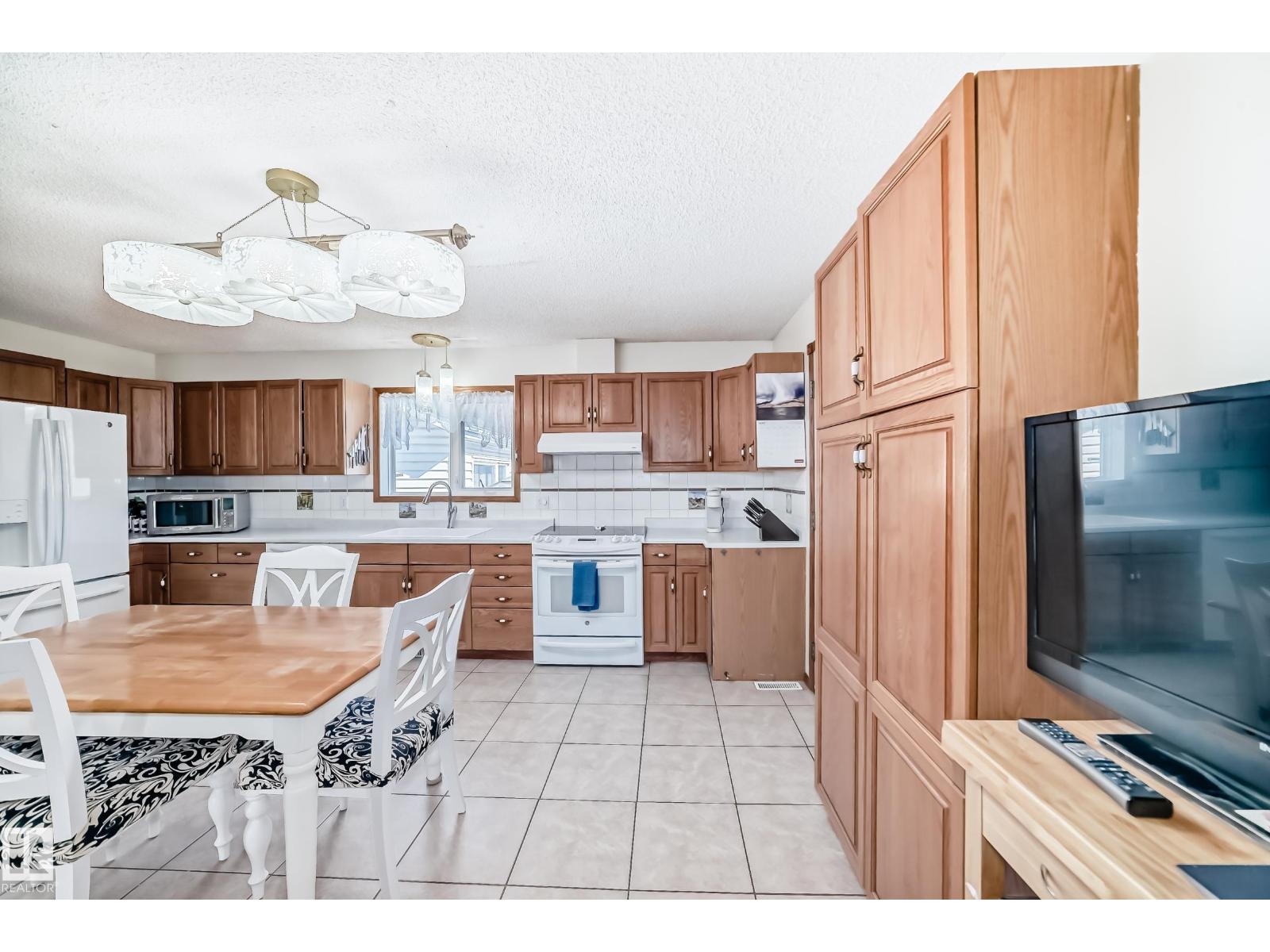 15330 99 Av Nw, Edmonton, Alberta  T5P 0H9 - Photo 11 - E4488729