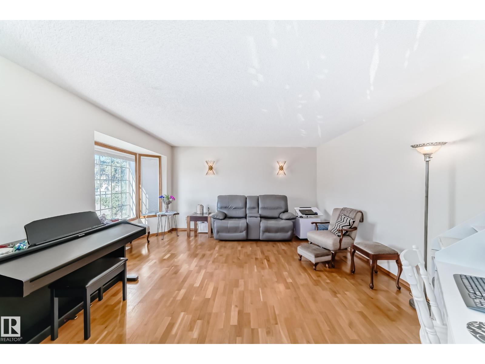 15330 99 Av Nw, Edmonton, Alberta  T5P 0H9 - Photo 18 - E4488729