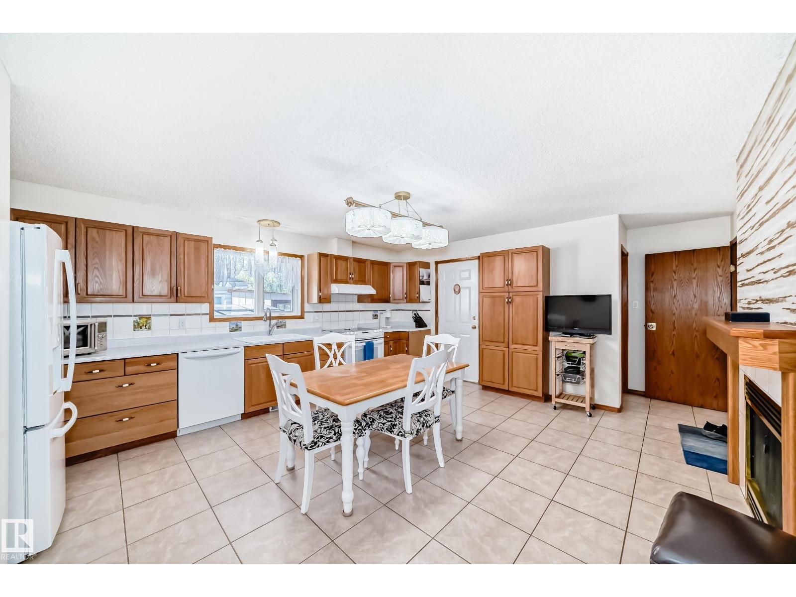15330 99 Av Nw, Edmonton, Alberta  T5P 0H9 - Photo 7 - E4488729