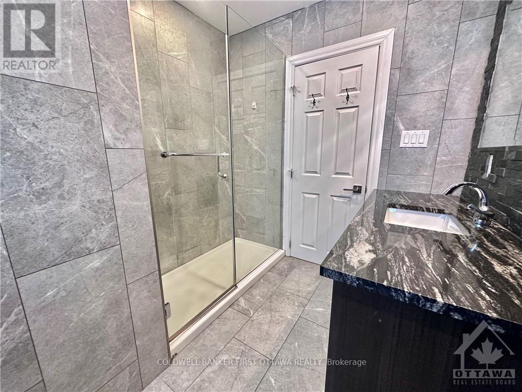 33 Wallford Way, Ottawa, Ontario  K2E 6B1 - Photo 12 - X13148560