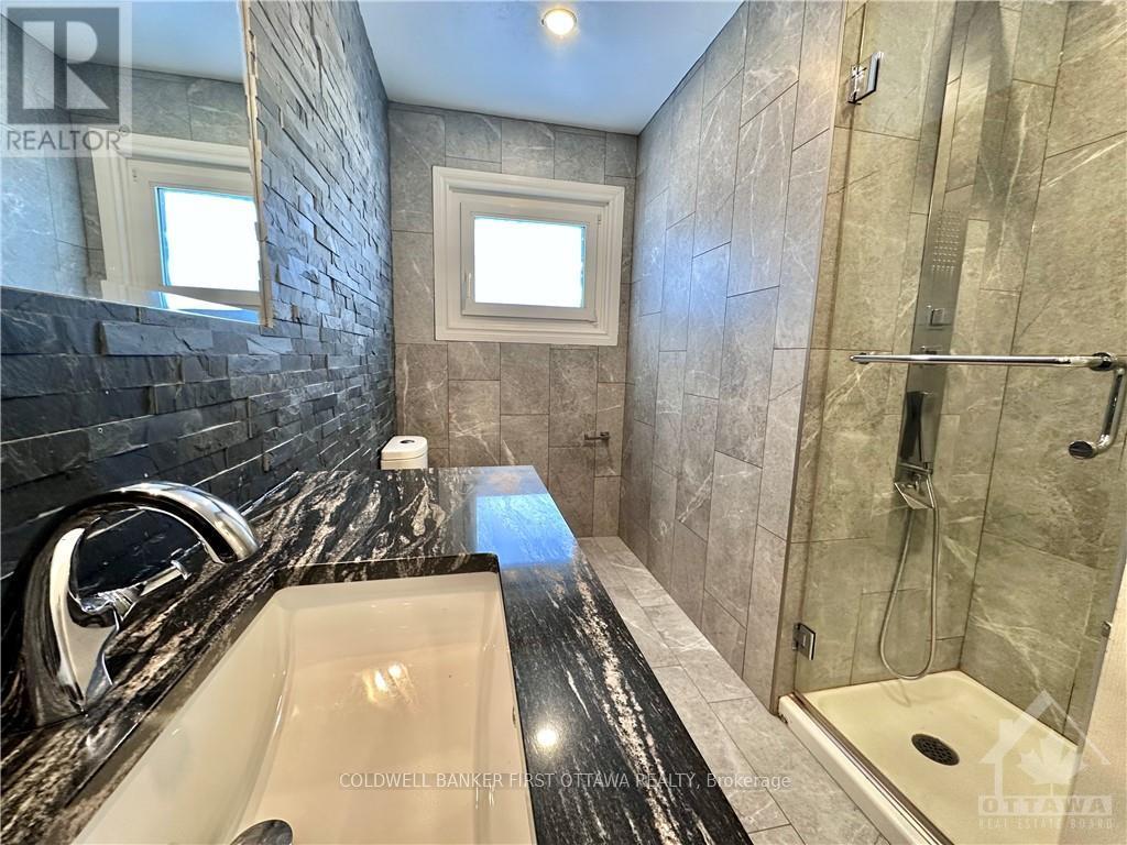 33 Wallford Way, Ottawa, Ontario  K2E 6B1 - Photo 13 - X13148560