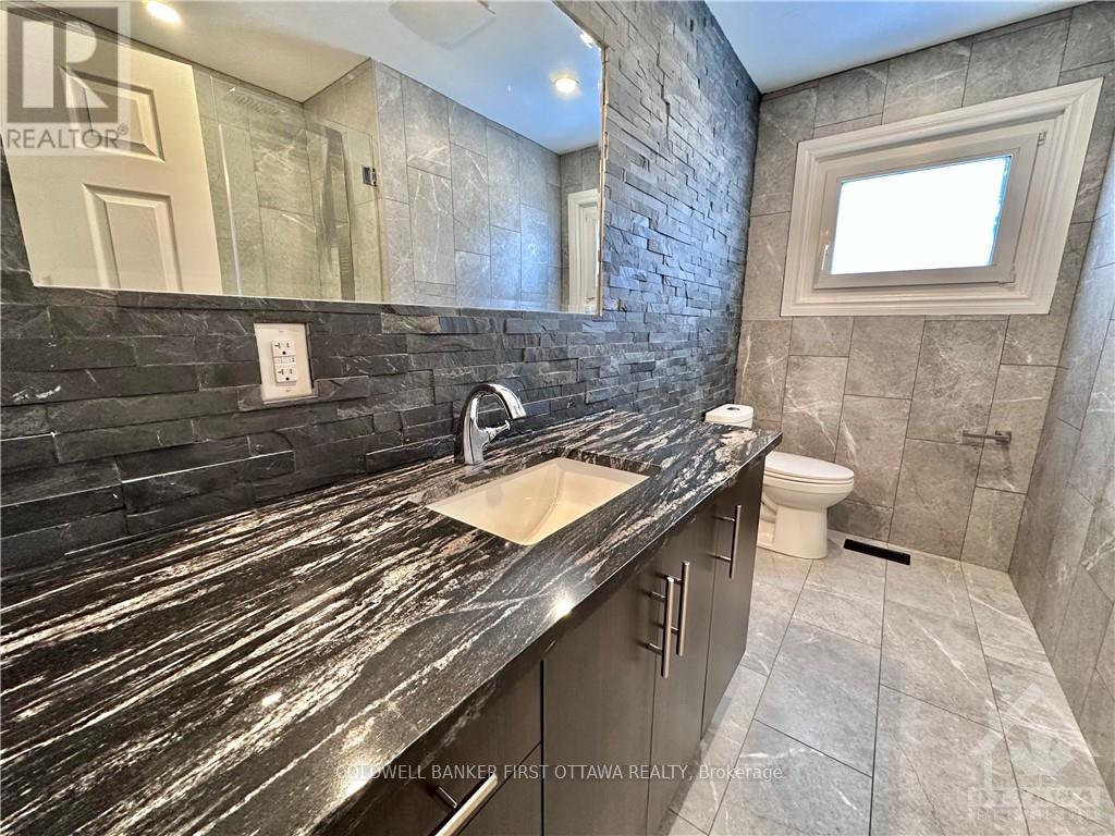 33 Wallford Way, Ottawa, Ontario  K2E 6B1 - Photo 14 - X13148560