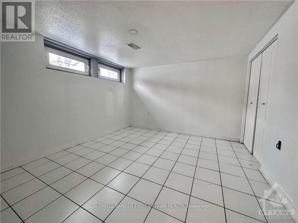 33 Wallford Way, Ottawa, Ontario  K2E 6B1 - Photo 15 - X13148560