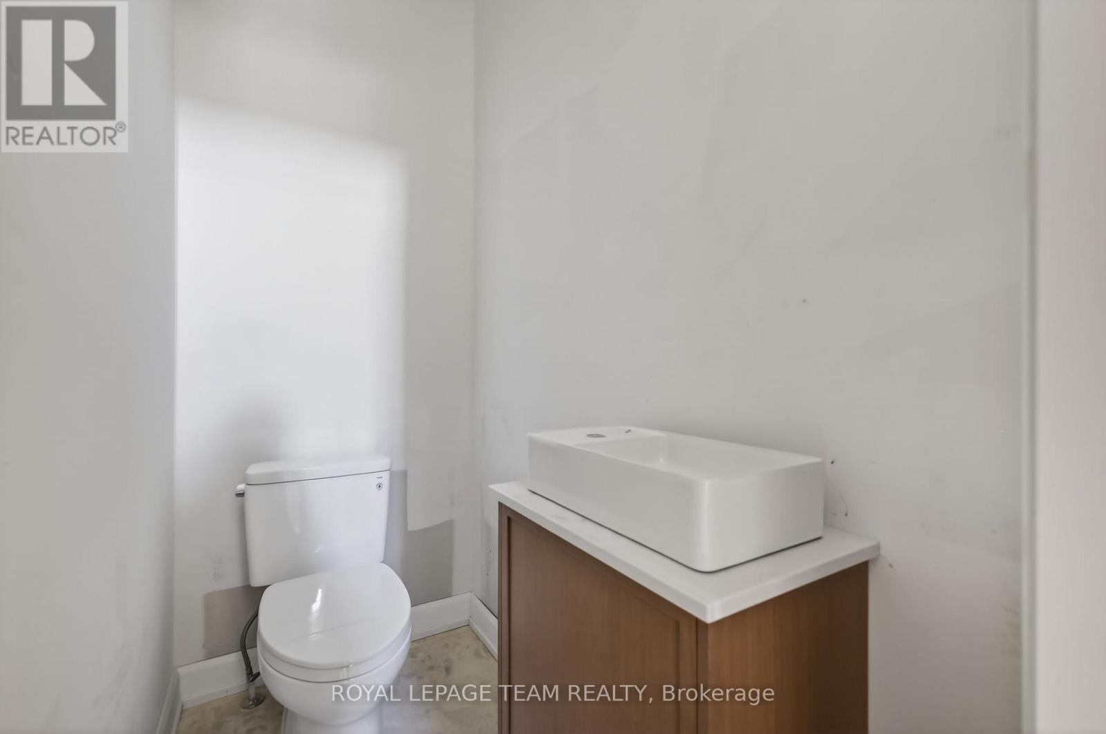 A - 608 Tweedsmuir Avenue, Ottawa, Ontario K1Z 5P3 - Photo 17 - X13148794