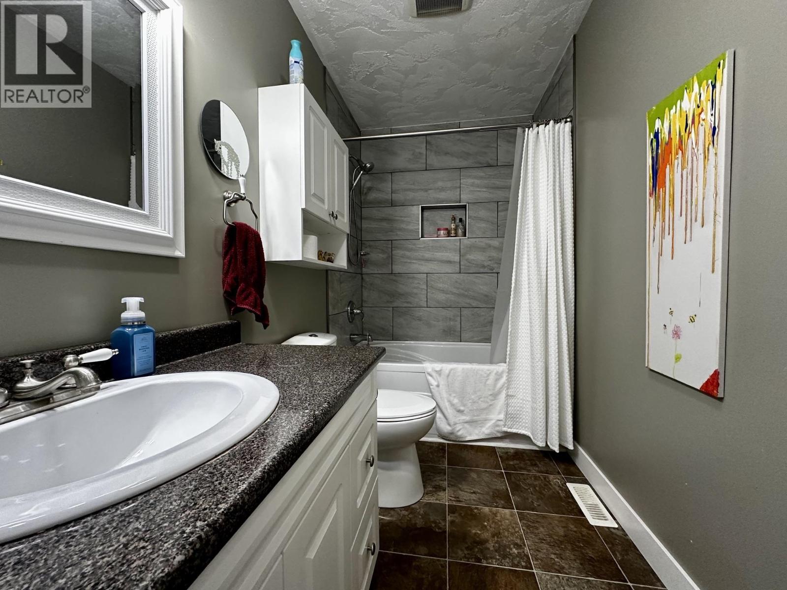 3263 Third Avenue, Smithers, British Columbia  V0J 2N0 - Photo 20 - R3125521