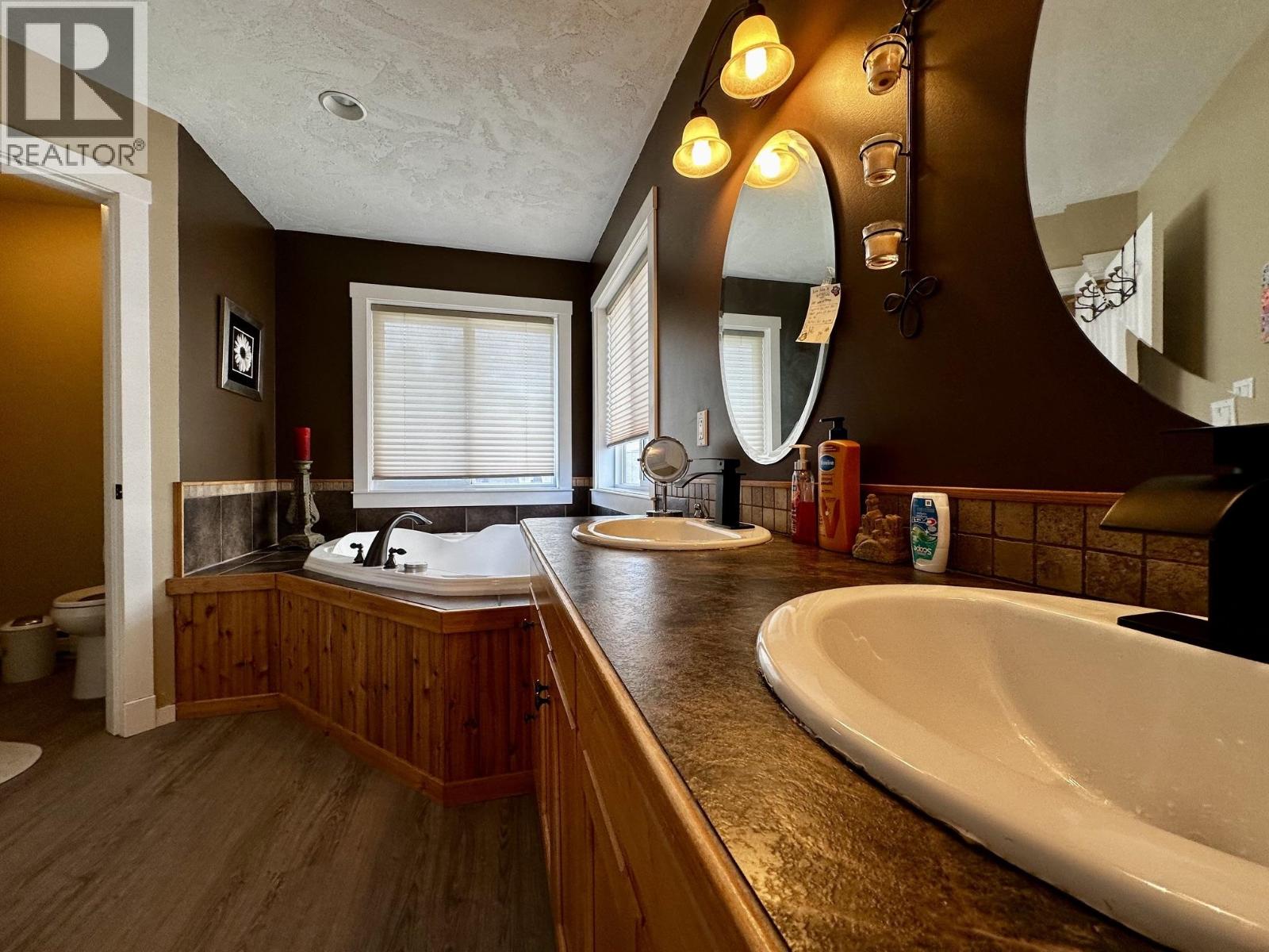 3263 Third Avenue, Smithers, British Columbia  V0J 2N0 - Photo 22 - R3125521