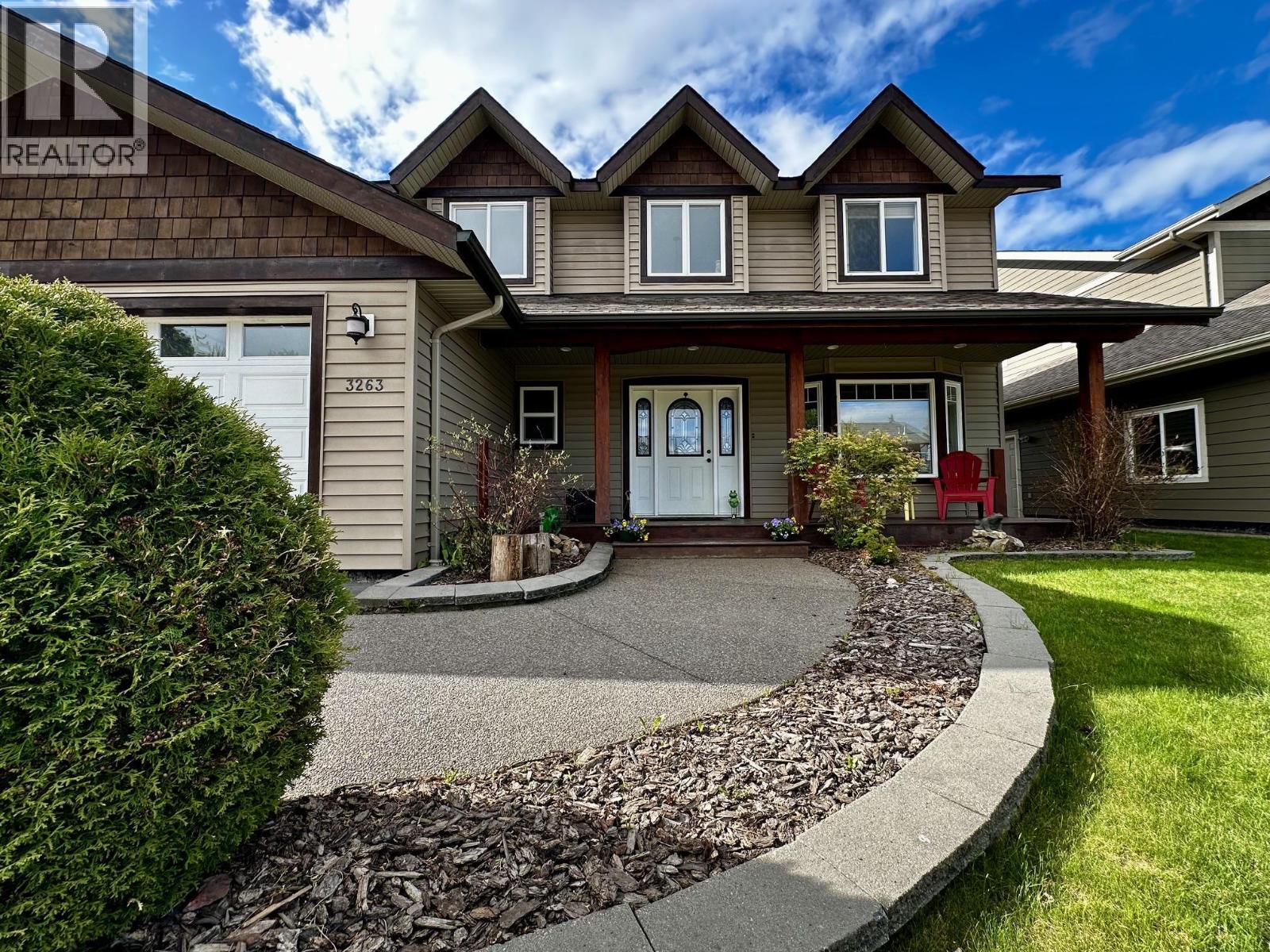 3263 Third Avenue, Smithers, British Columbia  V0J 2N0 - Photo 3 - R3125521