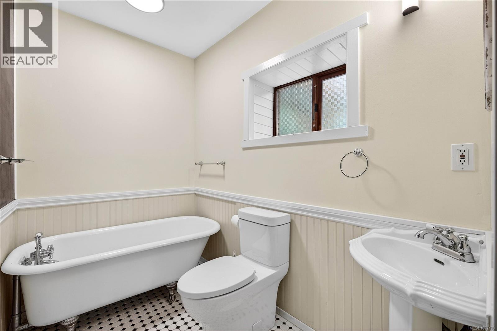 135 Fairway Dr, Salt Spring, British Columbia  V8K 1M6 - Photo 15 - 1037130