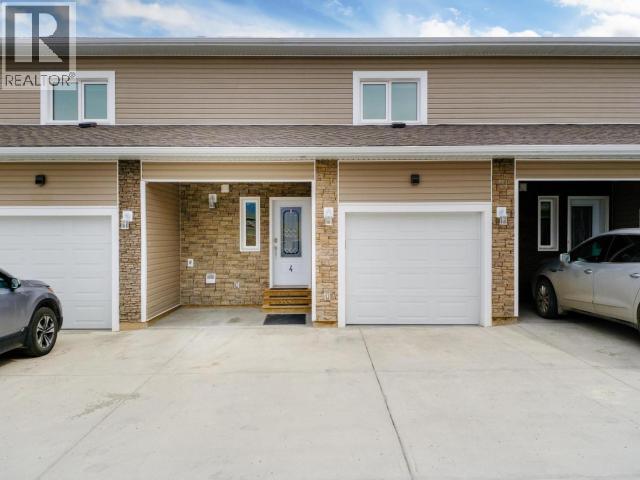 4-60 Caprice Court, Whitehorse, Yukon Y1A 0N6 - Photo 1 - 17272