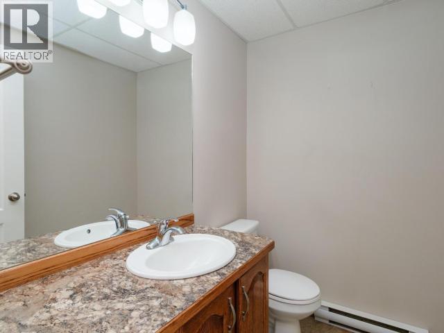 4-60 Caprice Court, Whitehorse, Yukon Y1A 0N6 - Photo 4 - 17272