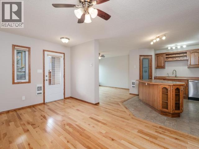 4-60 Caprice Court, Whitehorse, Yukon Y1A 0N6 - Photo 6 - 17272