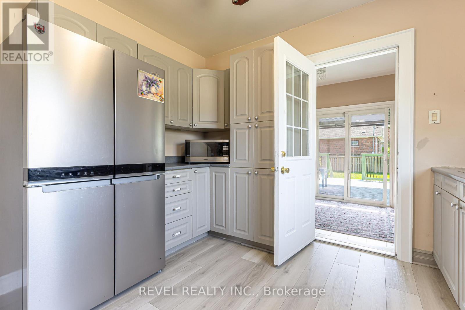241 Annis Street, Oshawa, Ontario  L1H 3P8 - Photo 12 - E13148626
