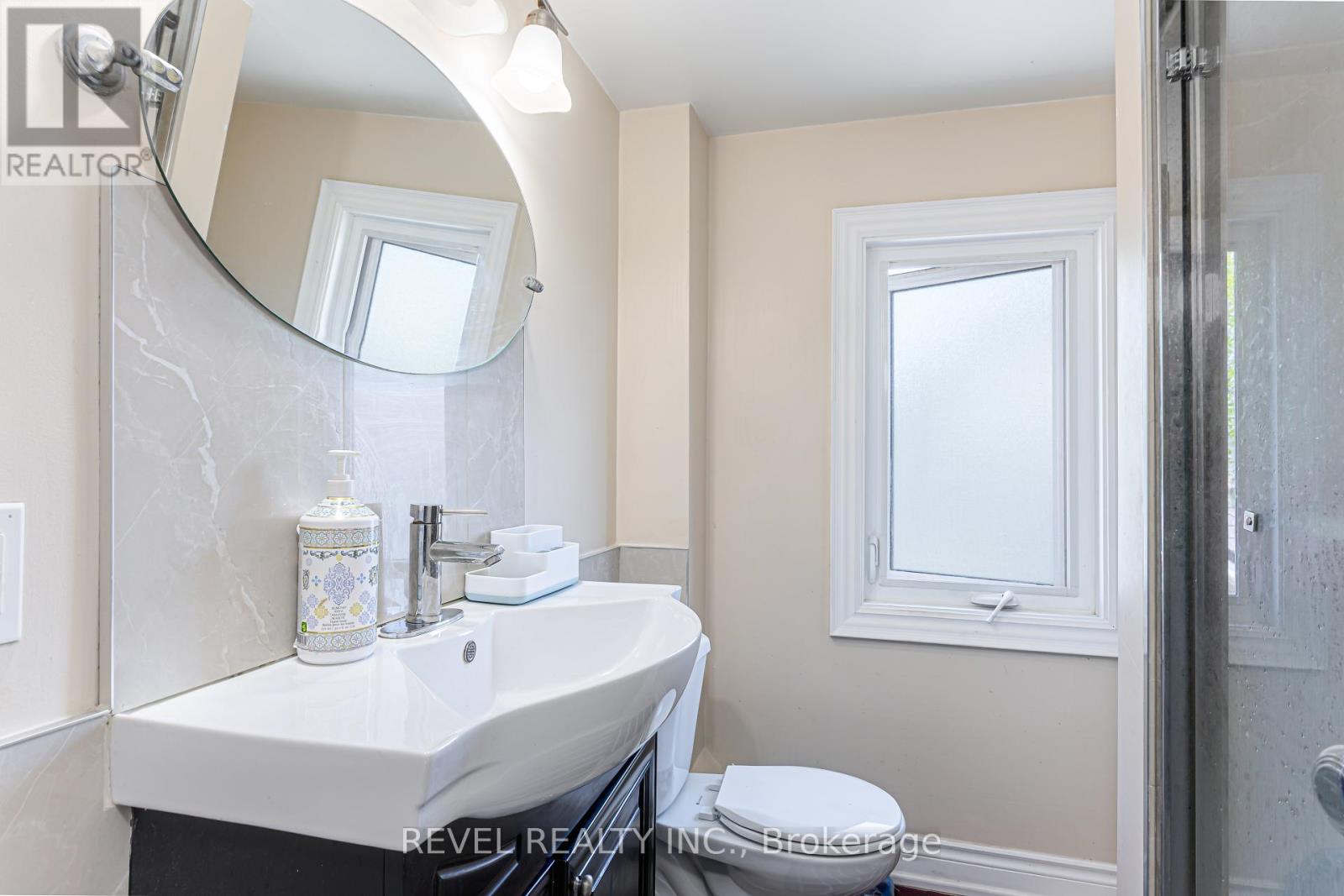 241 Annis Street, Oshawa, Ontario  L1H 3P8 - Photo 17 - E13148626
