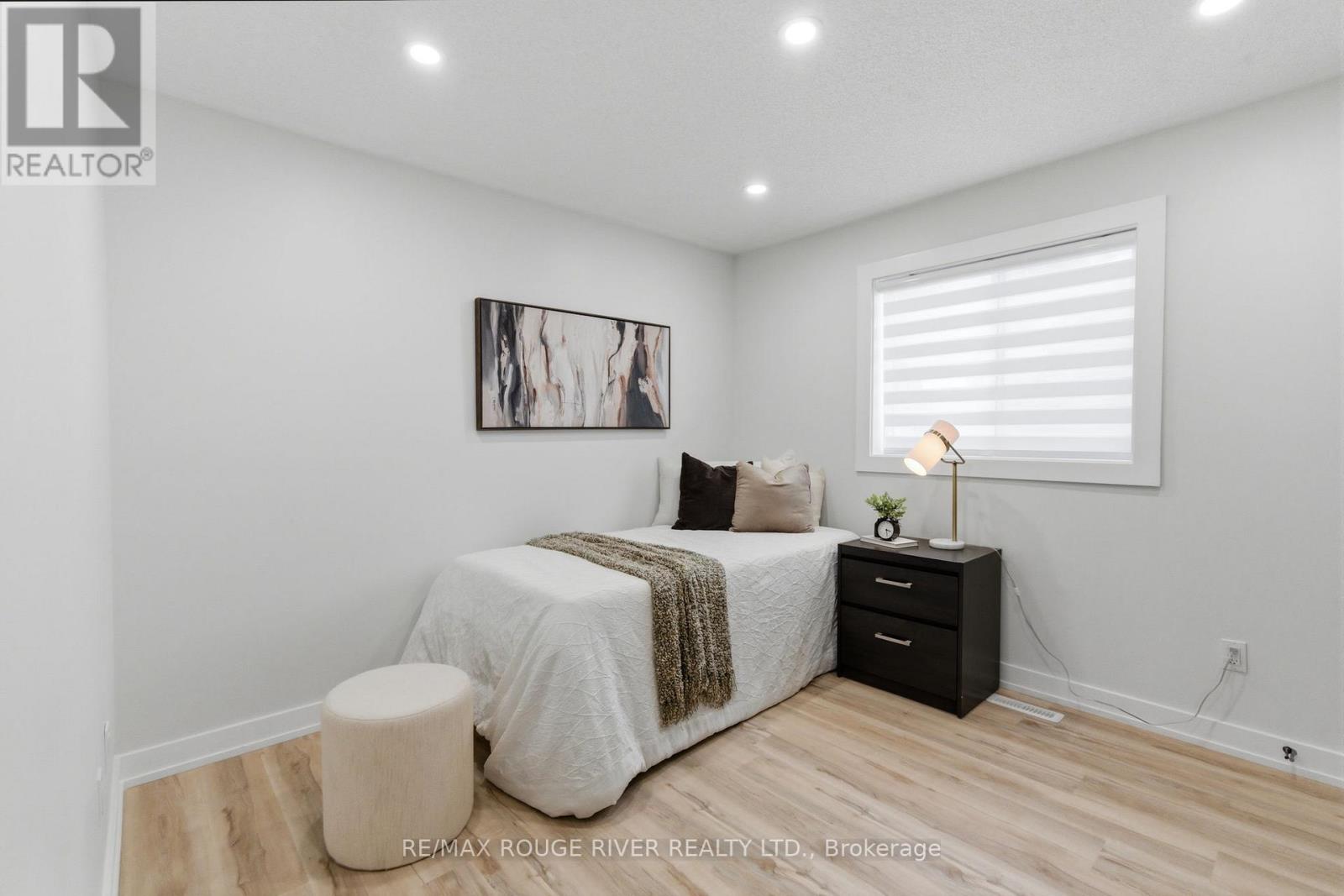 15 Virginia Drive, Whitby, Ontario  L1R 2Y1 - Photo 32 - E13148688