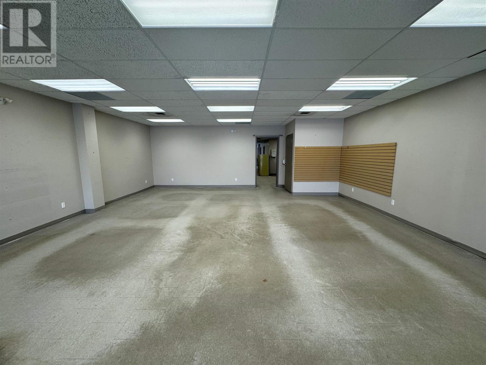 6-8 Charles Walk, Elliot Lake, Ontario  P5A 2A3 - Photo 3 - SM261071