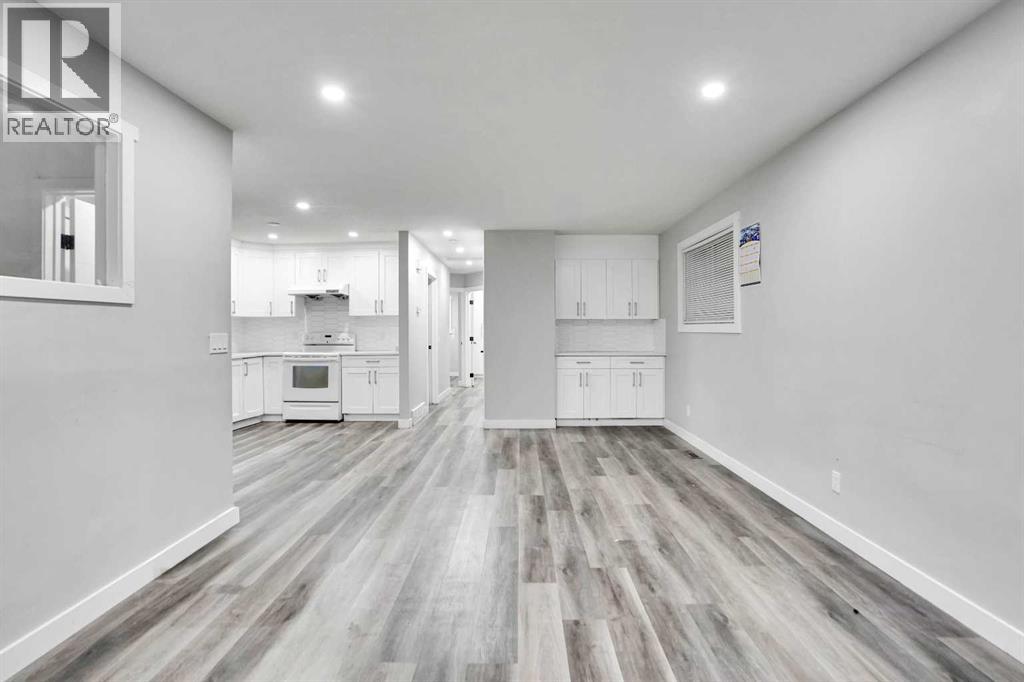 6081 Martingrove Road NE, Calgary, Alberta  T3J 2S8 - Photo 2 - A2281635
