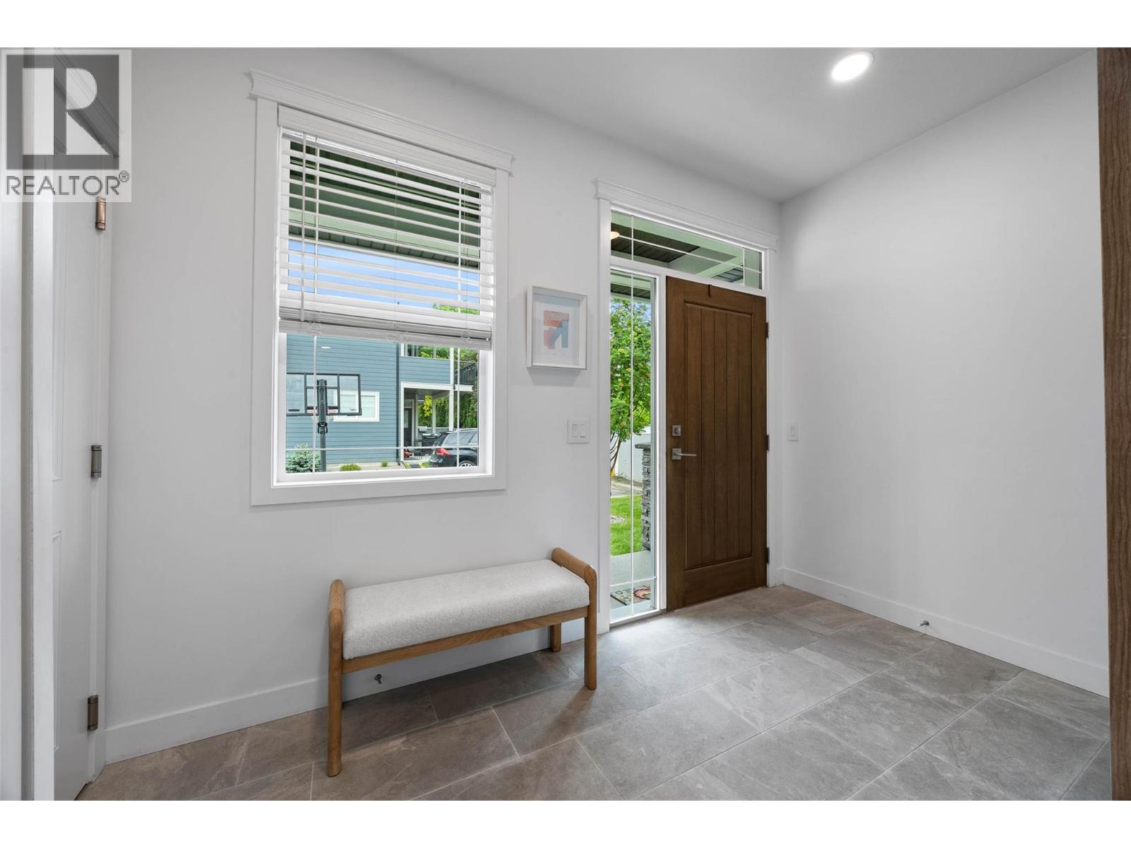 2575 Elston Drive Unit# 109, Kamloops, British Columbia  V2B 0J9 - Photo 3 - 10387565