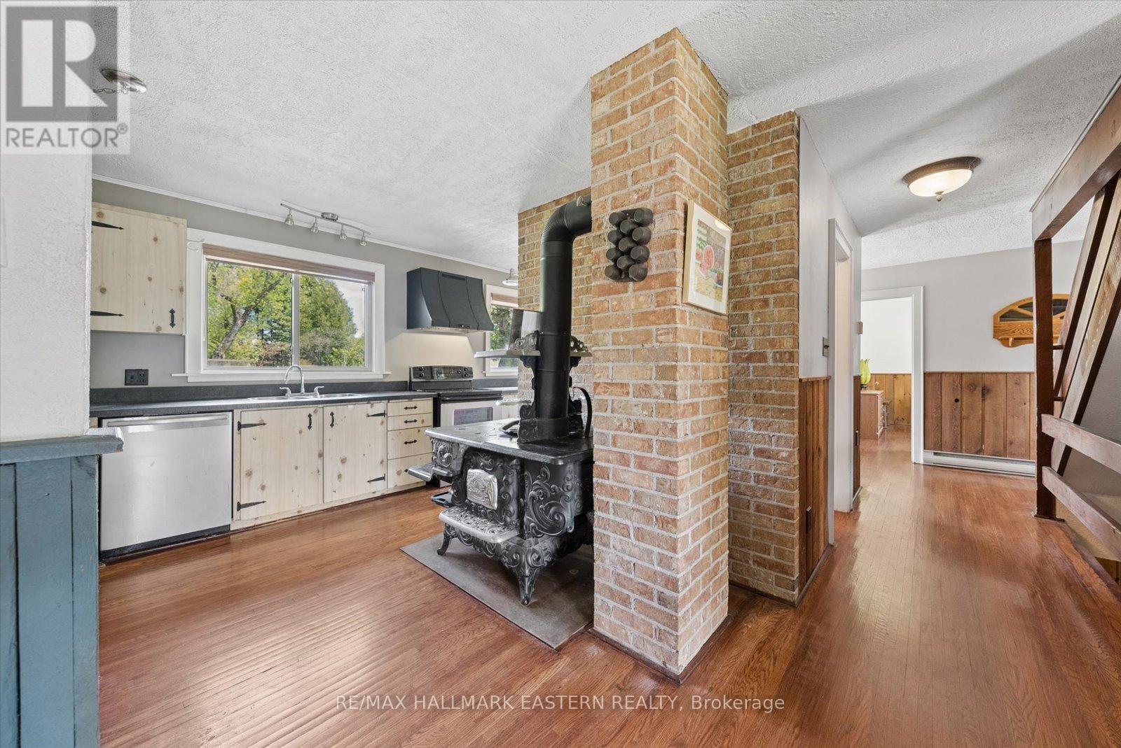 906 Mount Horeb Road, Kawartha Lakes, Ontario  K0L 2W0 - Photo 13 - X13148830