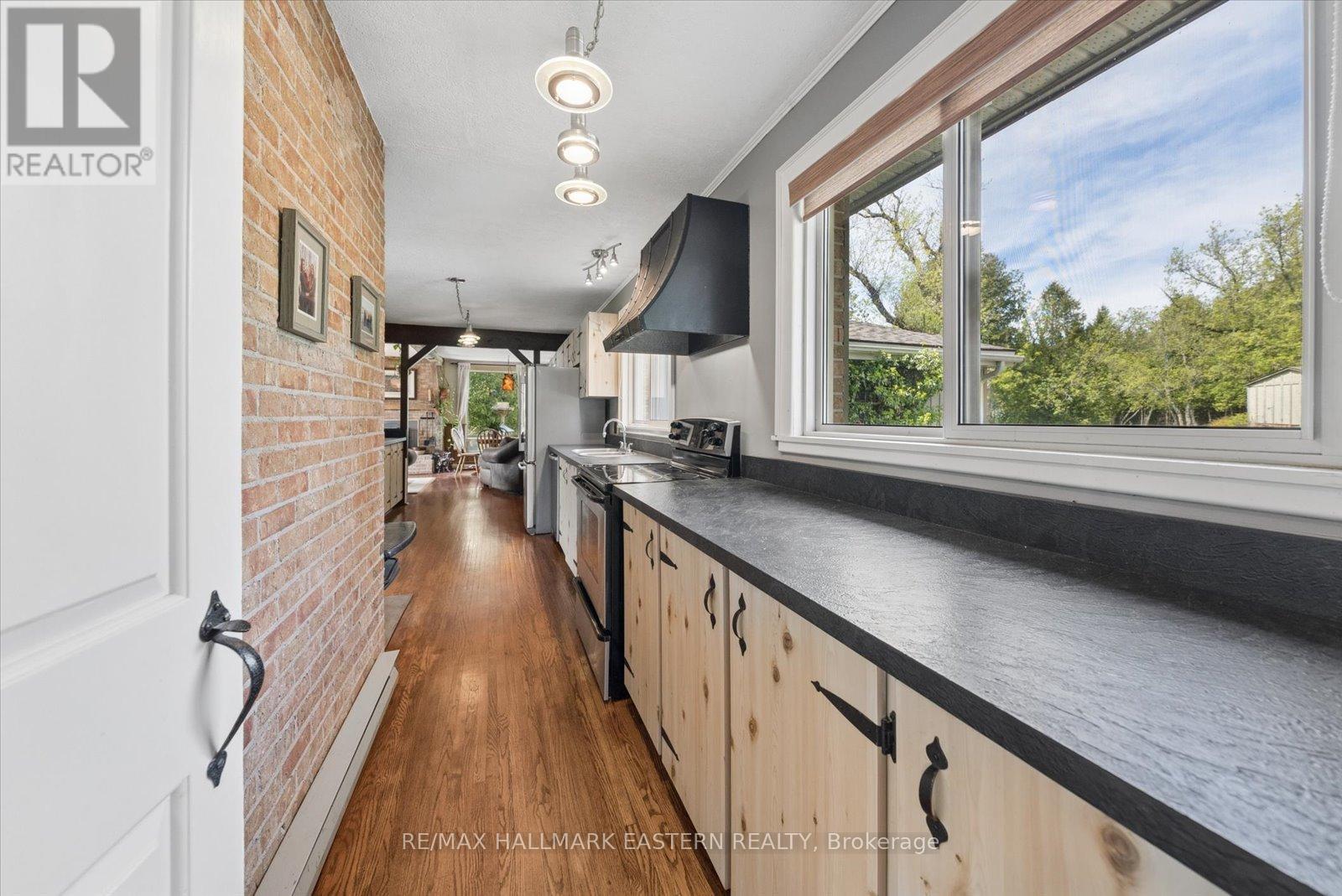 906 Mount Horeb Road, Kawartha Lakes, Ontario  K0L 2W0 - Photo 15 - X13148830