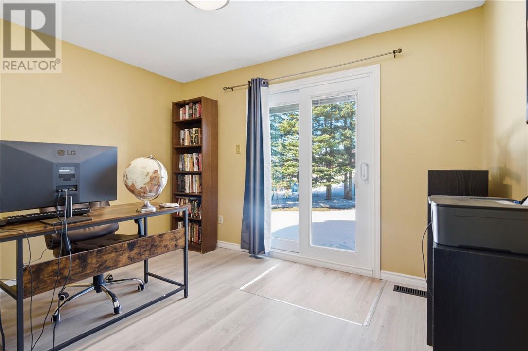 1638 Springbrook, Greater Sudbury, Ontario P3A 5E1 - Photo 10 - 2127885