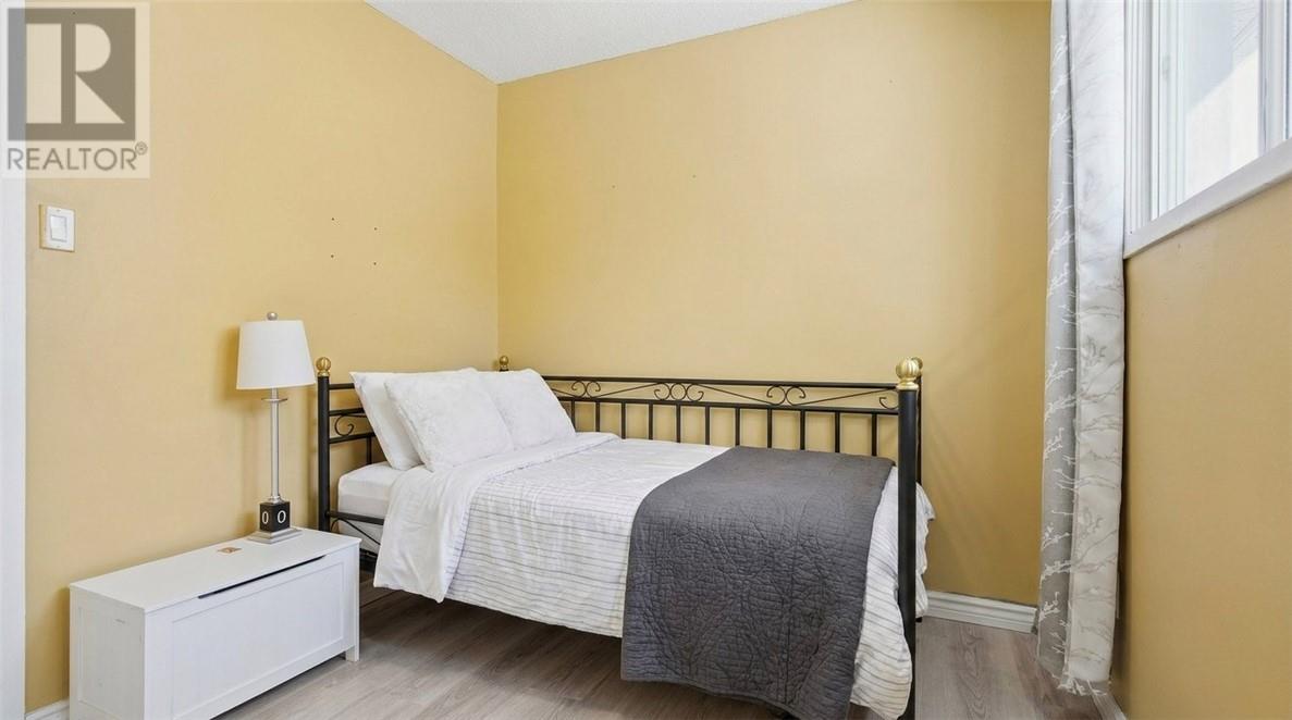 1638 Springbrook, Greater Sudbury, Ontario P3A 5E1 - Photo 11 - 2127885