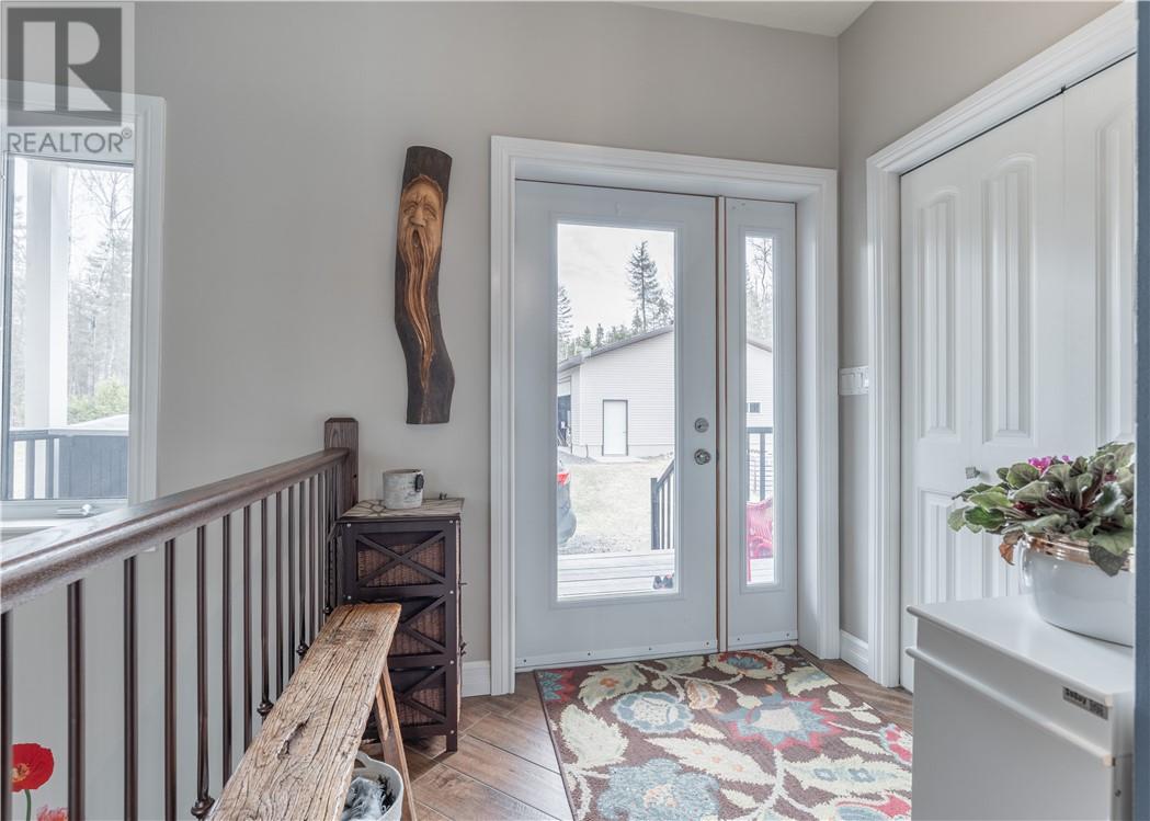 20 Cedar Point Road, Capreol, Ontario  P0M 1H0 - Photo 4 - 2127794