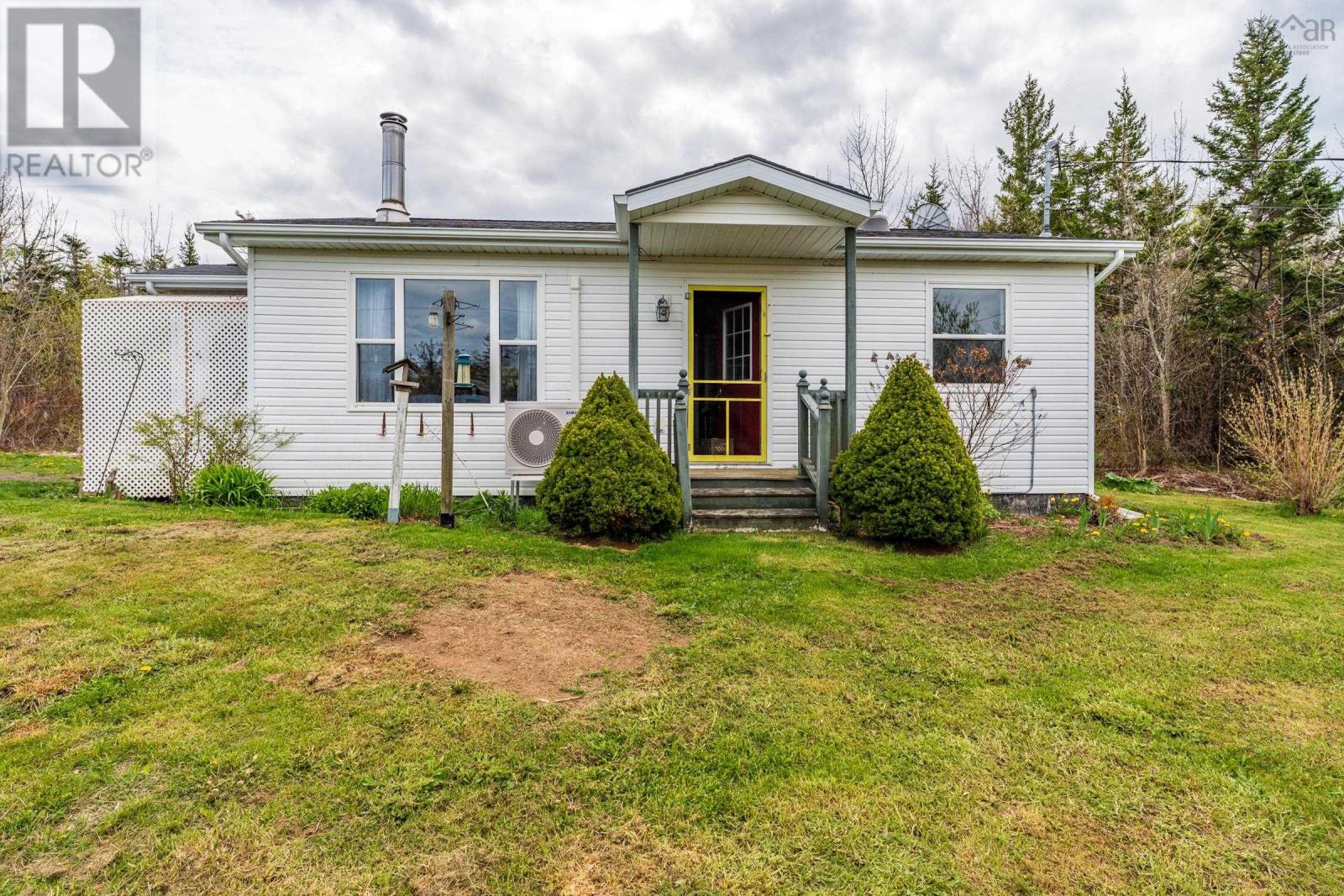 28 Longley Mountain Road, Youngs Cove, Nova Scotia  B0S 1L0 - Photo 1 - 202611325