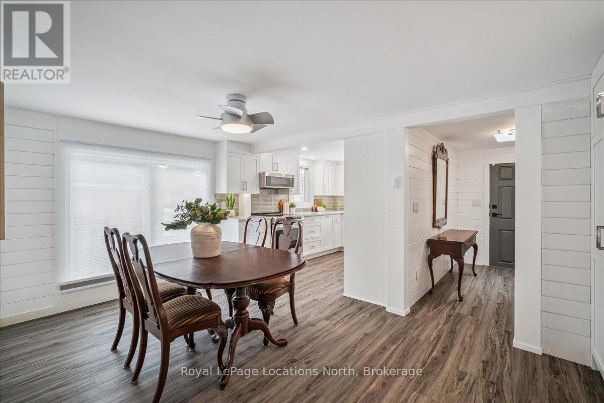 29 69th Street N, Wasaga Beach, Ontario L9Z 1T9 - Photo 2 - S12896468
