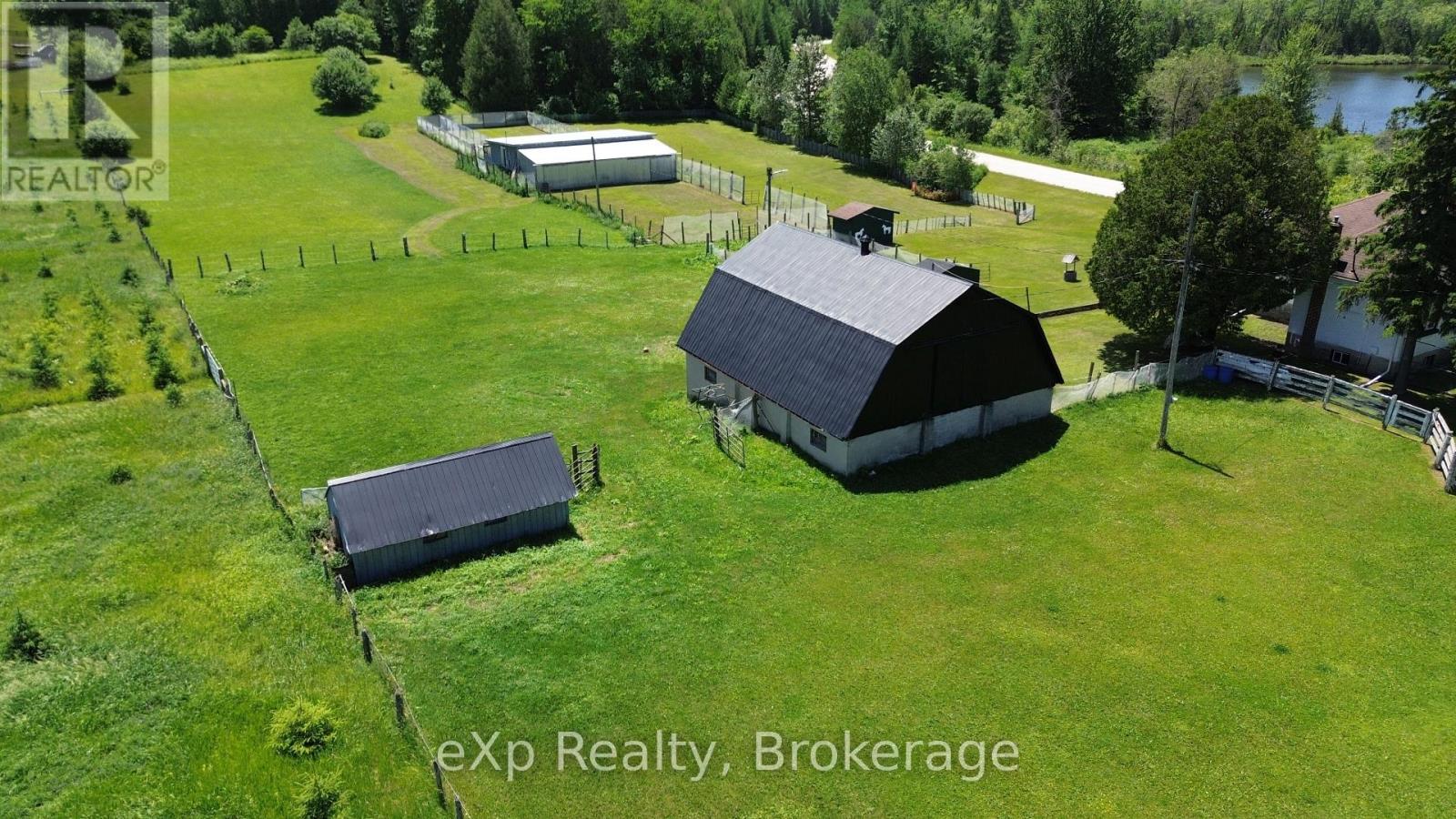 125 Lake Drive, West Grey, Ontario  N0C 1H0 - Photo 3 - X13022734