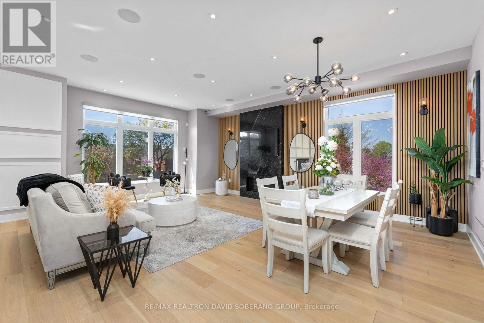 34 Dresden Road, Toronto, Ontario  M3H 1W9 - Photo 2 - C13148556