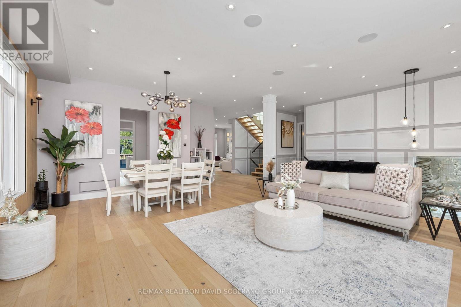 34 Dresden Road, Toronto, Ontario  M3H 1W9 - Photo 4 - C13148556