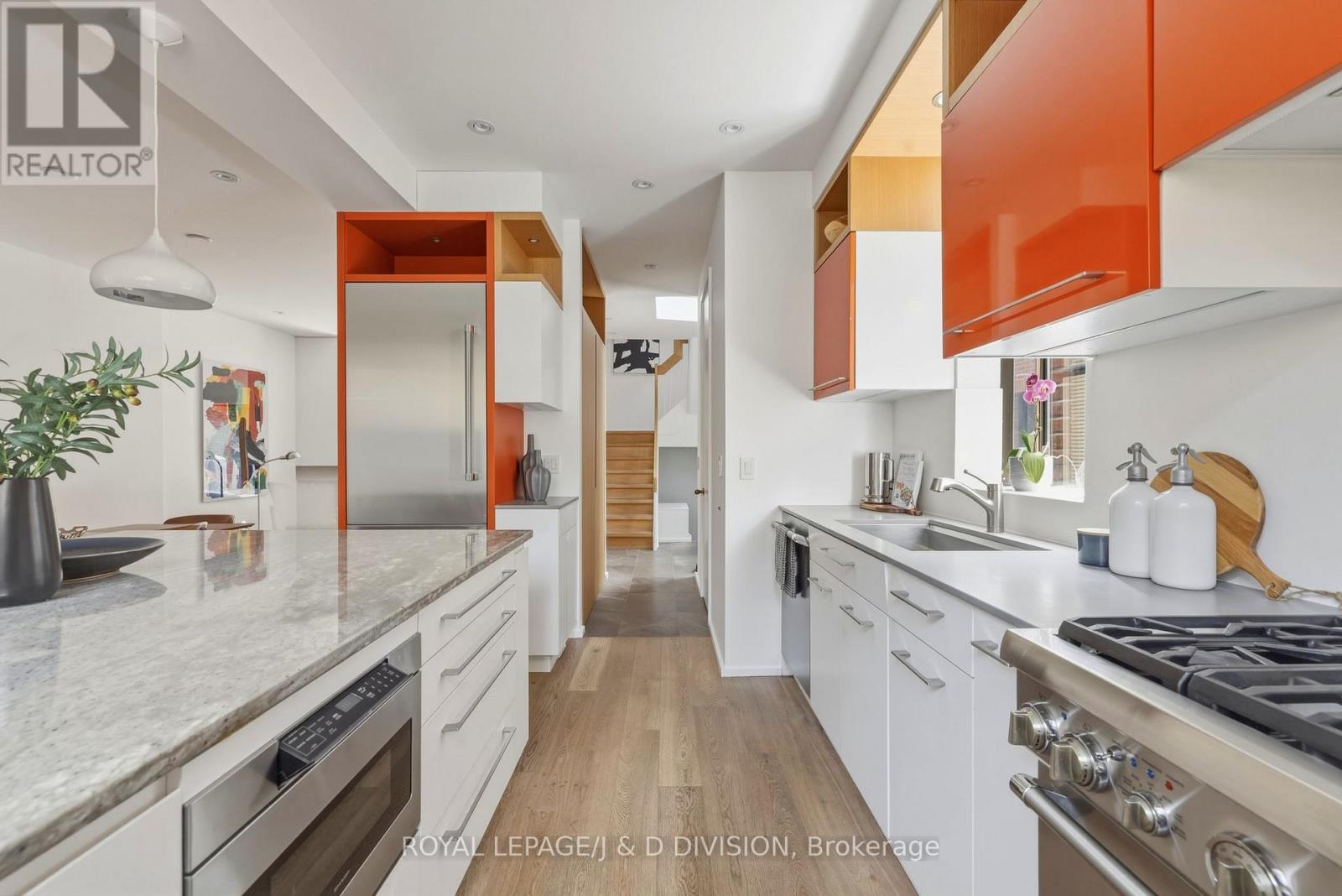 11c Tranby Avenue, Toronto, Ontario  M5R 1N4 - Photo 13 - C13148720