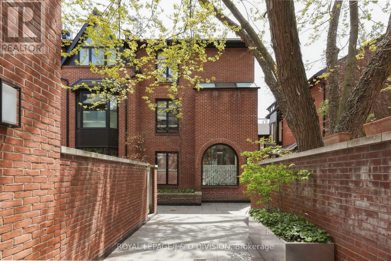 11c Tranby Avenue, Toronto, Ontario  M5R 1N4 - Photo 28 - C13148720