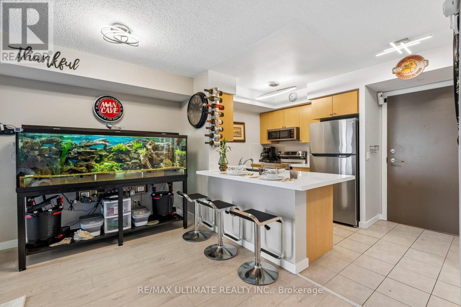 308 - 35 Saranac Boulevard, Toronto, Ontario  M6A 2G4 - Photo 2 - C13148816