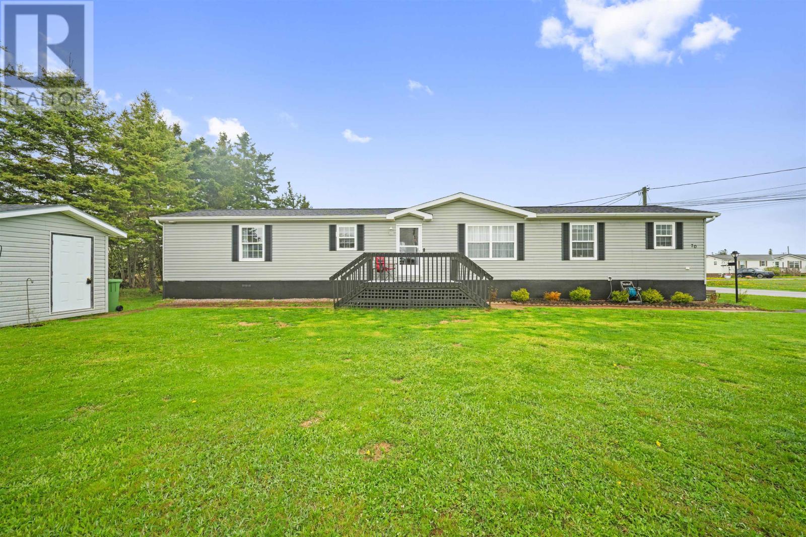 70 Jillian Street, Summerside, Prince Edward Island C1N 6S6 - Photo 3 - 202611474