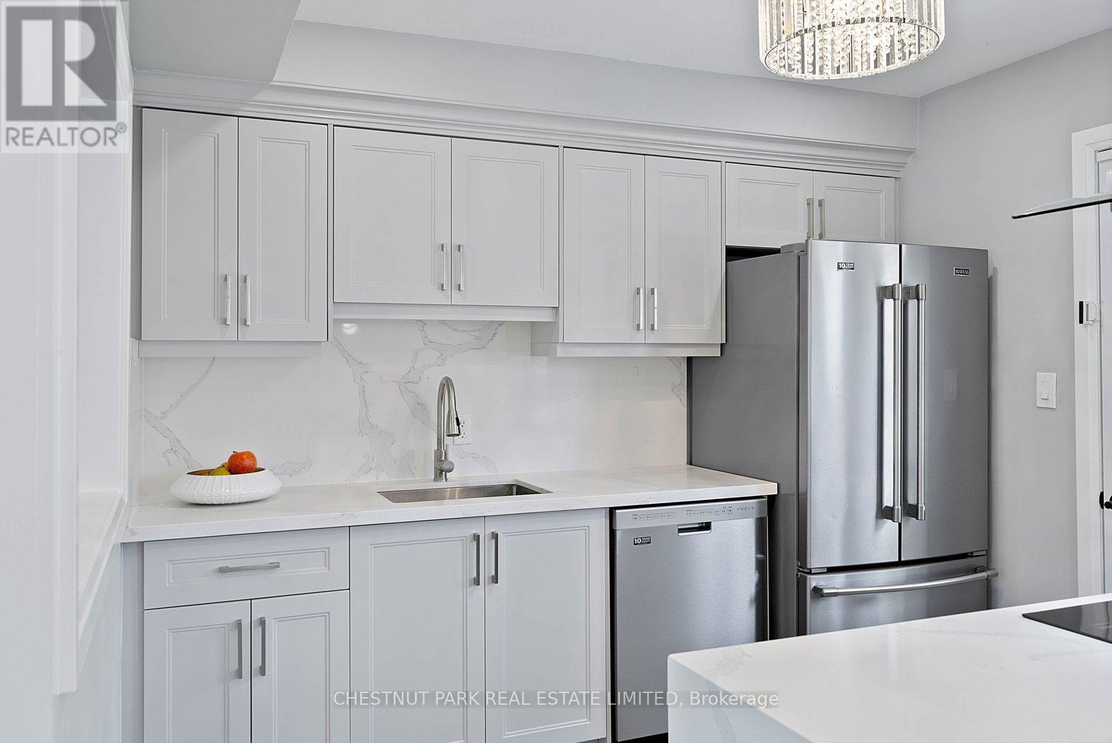 106 Fitzgibbon Avenue, Toronto, Ontario  M1K 4A3 - Photo 15 - E13148592