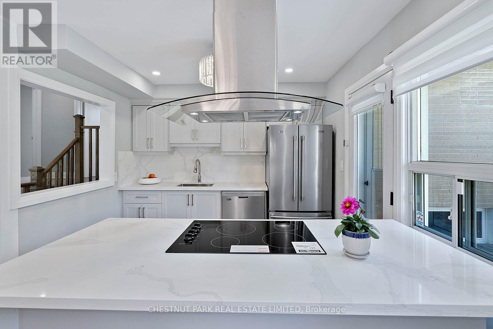 106 Fitzgibbon Avenue, Toronto, Ontario  M1K 4A3 - Photo 17 - E13148592