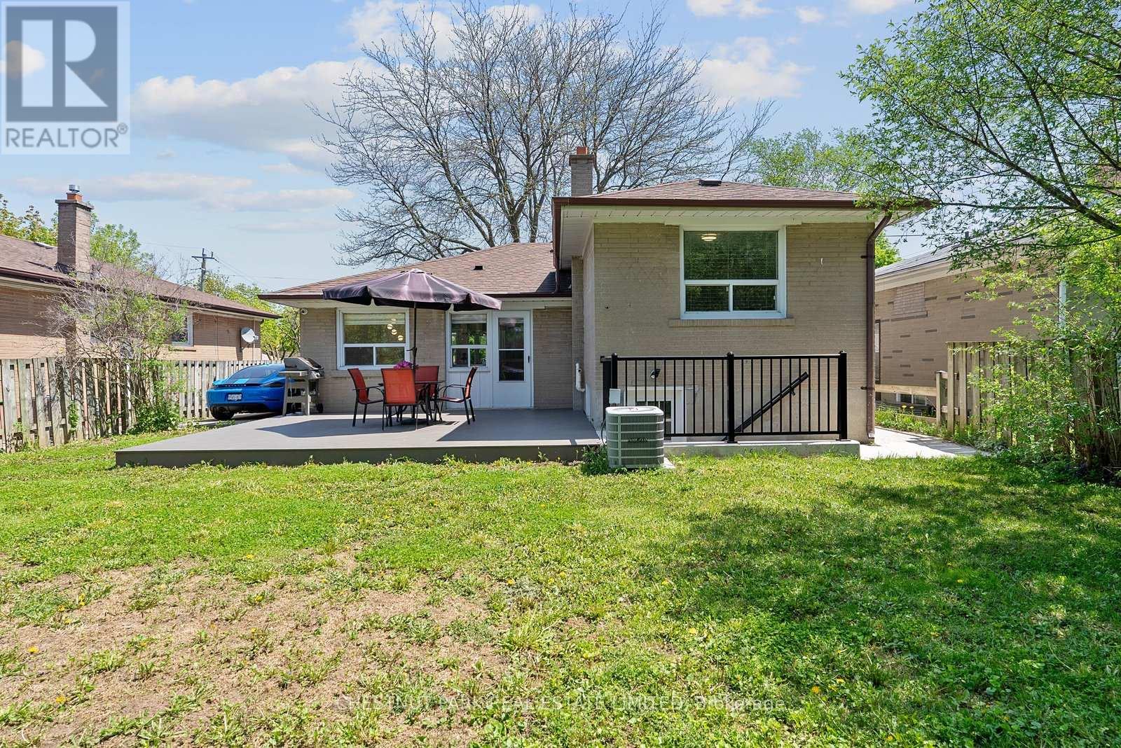 106 Fitzgibbon Avenue, Toronto, Ontario  M1K 4A3 - Photo 46 - E13148592