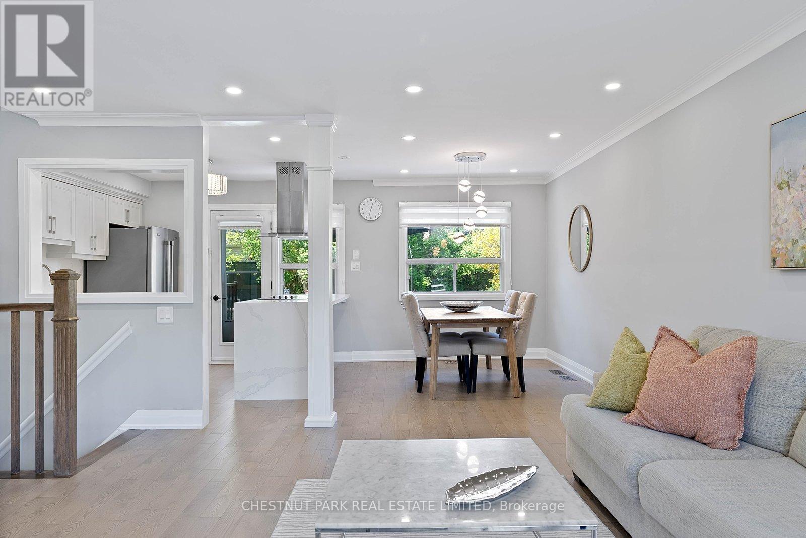106 Fitzgibbon Avenue, Toronto, Ontario  M1K 4A3 - Photo 6 - E13148592