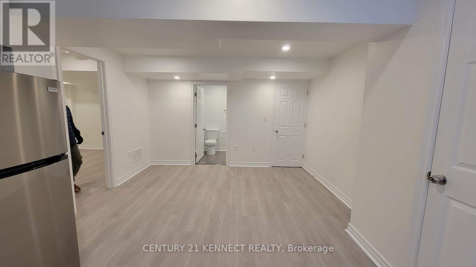 Lower 1 - 156 Atherton Avenue, Ajax, Ontario  L1T 0H8 - Photo 8 - E13148612