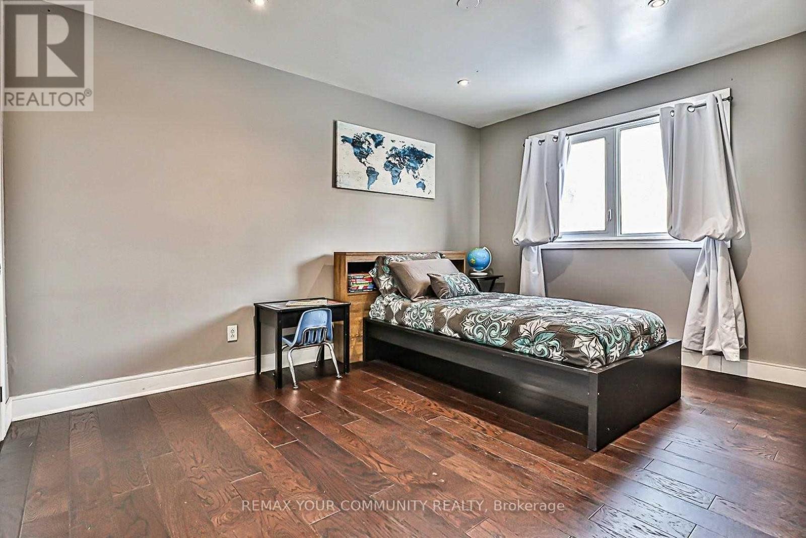 Upper - 60 Manorglen Crescent, Toronto, Ontario  M1S 1W4 - Photo 6 - E13148738